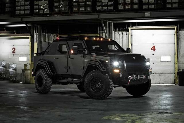 Військовий позашляховик вперше почнуть продавати цивільним особам - фото 191477