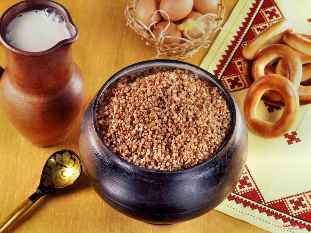 Несподівано: чому гречана каша небезпечна для жінок - фото 189567