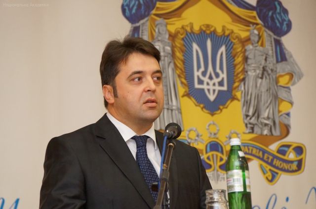 У Кабміні з'являться посади з пристойним окладом - фото 188574