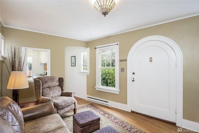 Ось такий незвичайний будинок вдалось побудувати жінці в США: фотофакт - фото 192537