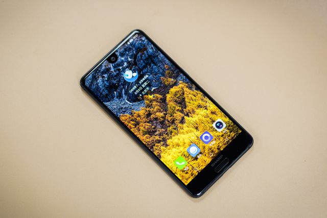 Sharp Aquos S2 офіційно представлено: що відомо про новий безрамковий смартфон - фото 187134