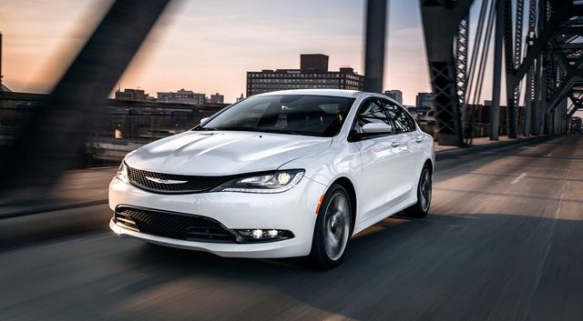 Chrysler 200 - фото 189674