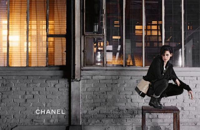 Крістен Стюарт у новій рекламній кампанії Chanel - фото 188983
