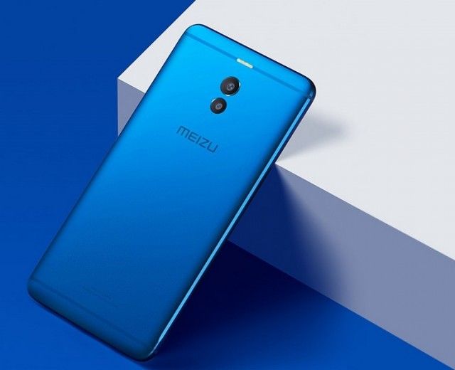 День прапора та найбільш очікувані смартфони літа: 23 серпня у трьох фото - фото 190966