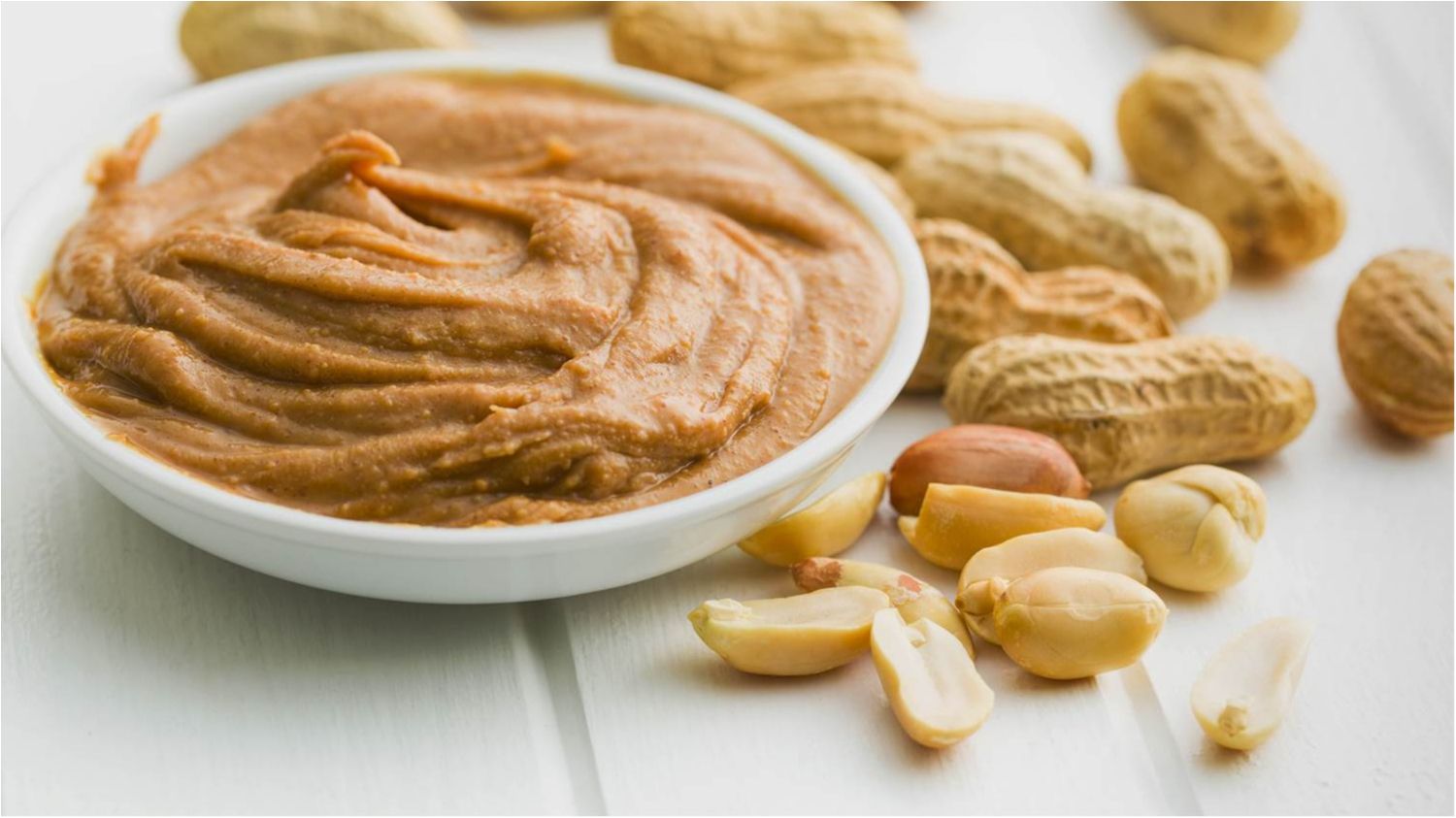 Вчені знайшли спосіб боротьби з алергією на арахіс