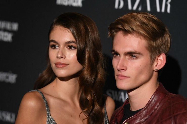 Діти Сінді Кроуфорд вперше разом вийшли на подіум: ефектні фото