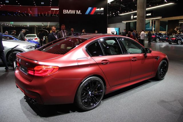 У Франкфурті показали потужний BMW M5 2018 - фото 195472