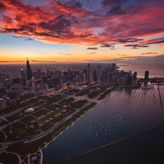 Чикаго з незвичайних ракурсів: ефектні фото - фото 195329