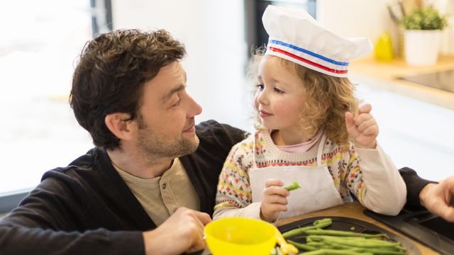 Чуттєві знімки щасливих батьків з малюками - фото 198573