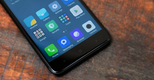 Гаджето'WEEK: Смартфони, які можна купити за дві мінімалки - фото 198101