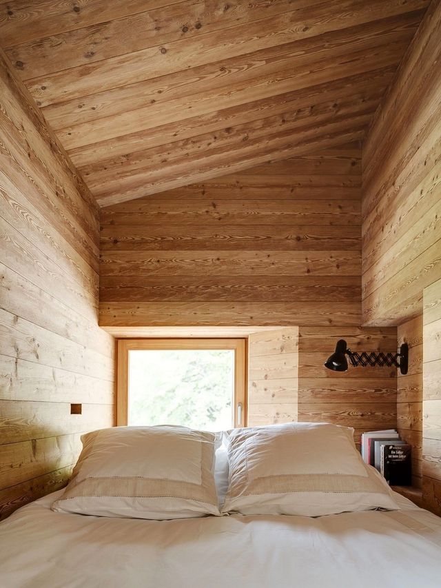 Як виглядає миле помешкання на схилі в Італії: затишні фото - фото 192928