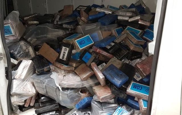 Ось де ховали тонни кокаїну у Бельгії: фотофакт - фото 197628