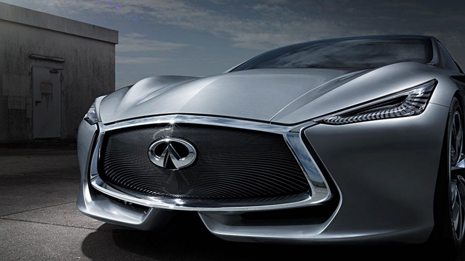 Infiniti випустить перший електромобіль