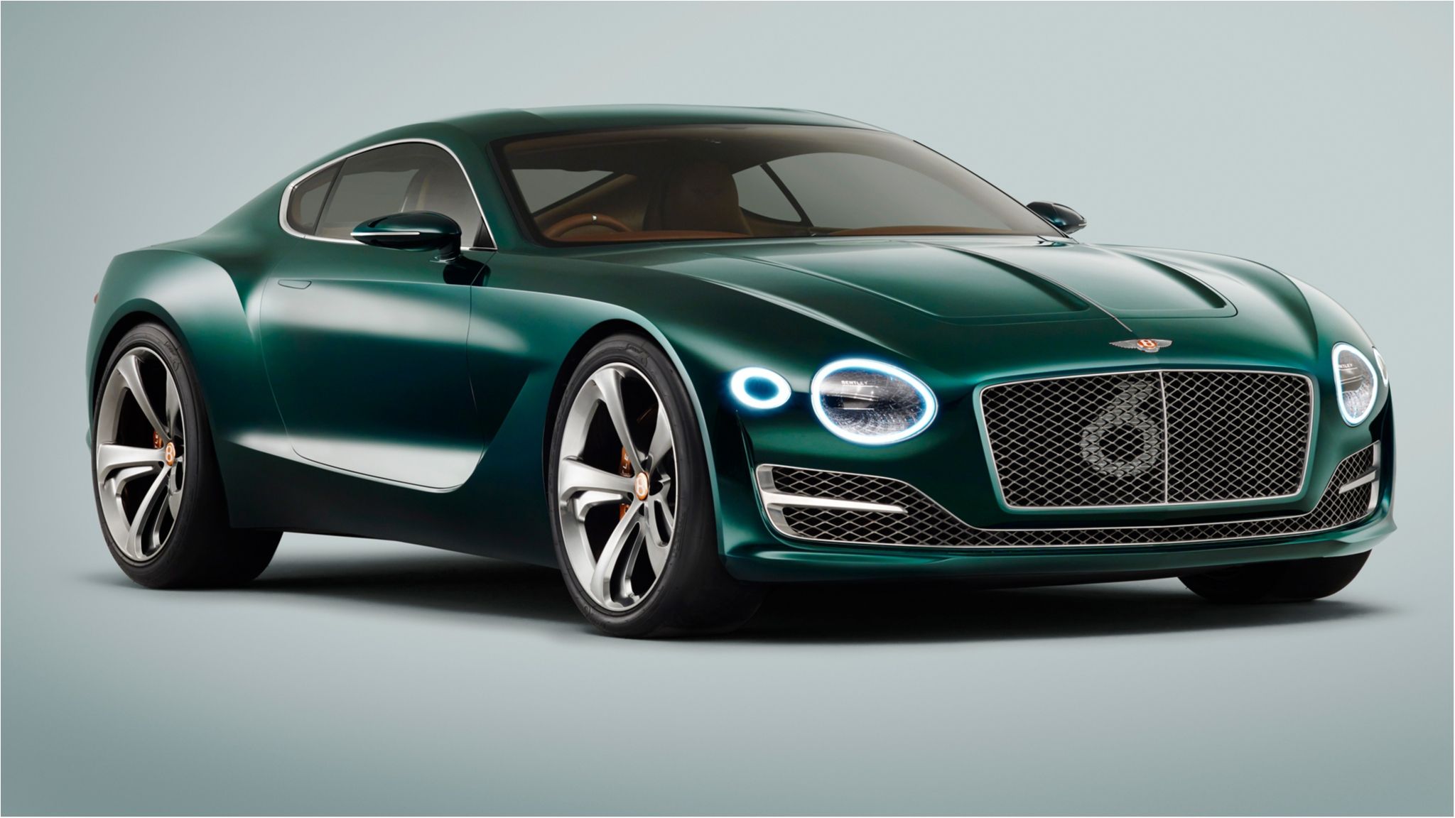 Новий Bentley Flying Spur помітили на дорожніх тестах