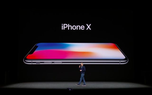 "Фішки" iPhone X та книжкові новинки на Форумі видавців: 13 вересня у трьох фото - фото 195711