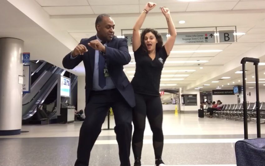 Ви не повірите, що зробила американка, коли пропустила свій літак