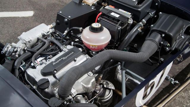 Усі ретроспорткари Caterham розкупили за кілька годин - фото 195950