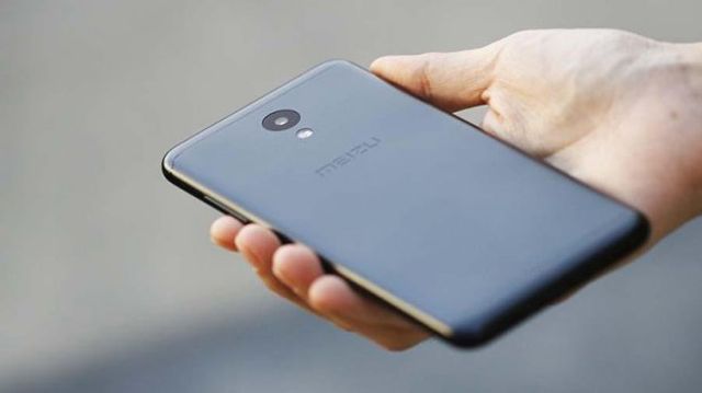 Характеристики нового Meizu M6 розкрили до офіційного анонсу: перші фотосмартфона - фото 196641