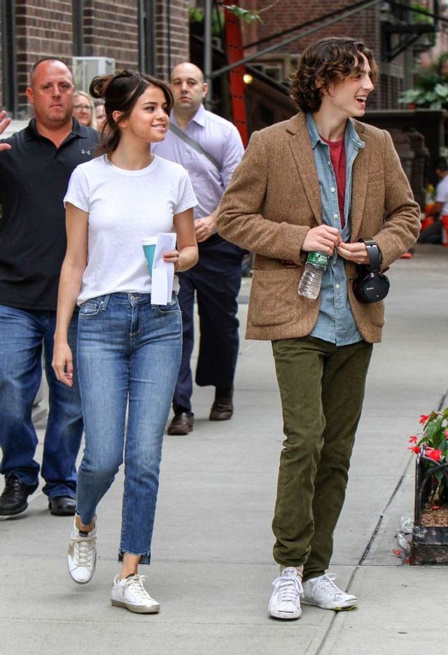 З'явилися фото, як виглядає Селена Гомес після складної операції - фото 196106