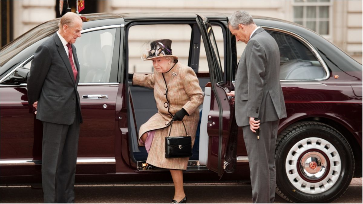 На цьому авто їздила також сестра Єлизавети II - фото 1