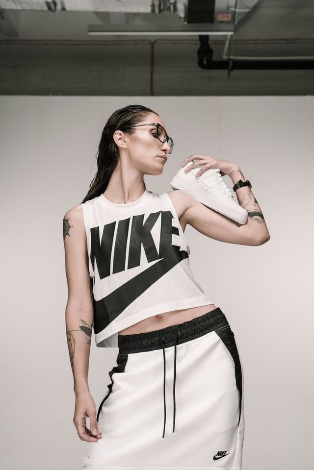 Українські зірки знялися в ефектній рекламі Nike: опубліковані фото - фото 193564