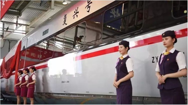 У Китаї запустили найшвидшу в світі залізницю