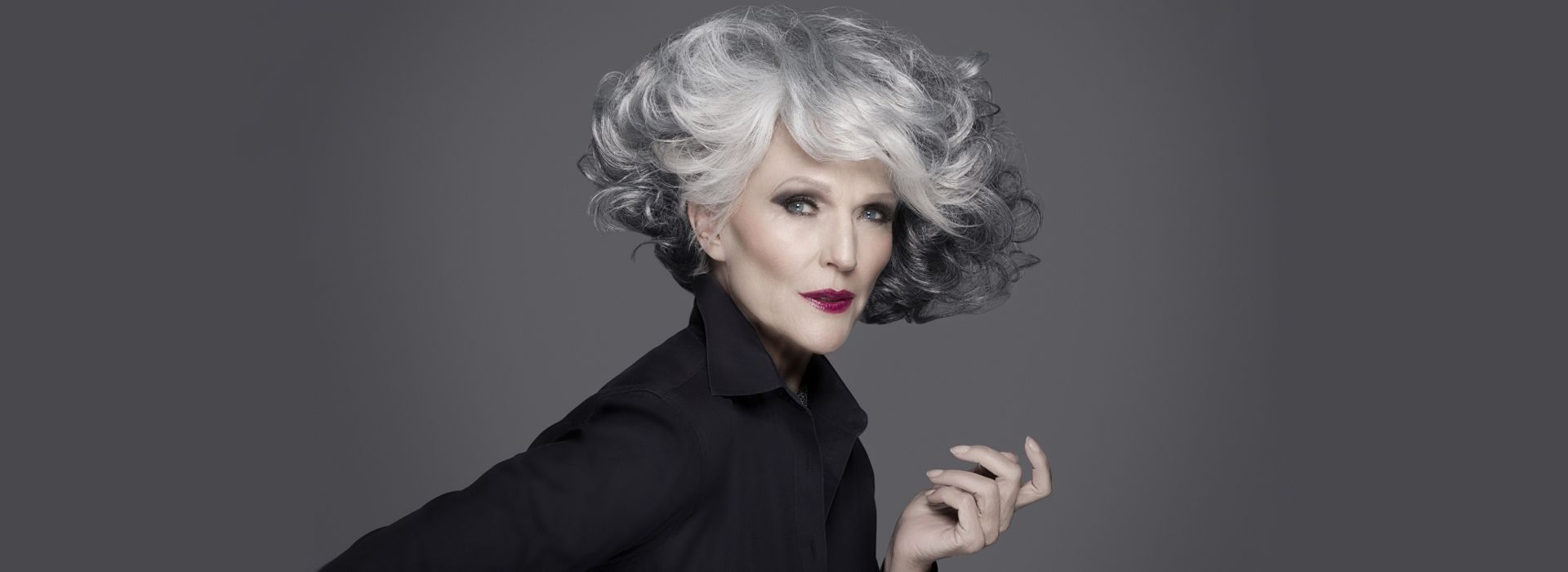 Мей Маск –  обличчя CoverGirl - фото 1