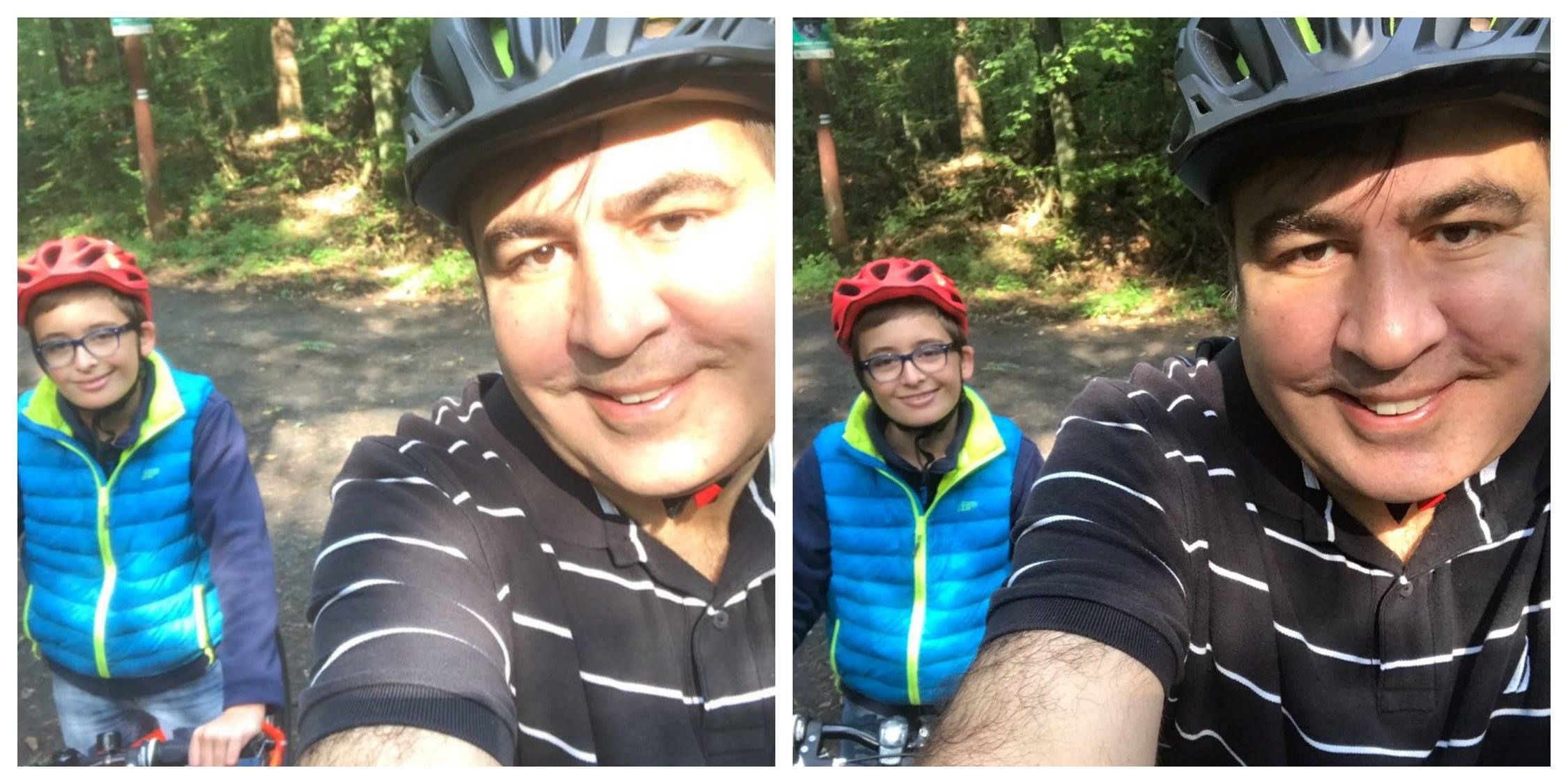 Саакашвілі з сином прямує в Україну: фотофакт