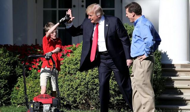 Ось яку посаду отримав 11-річний хлопчик у Білому домі - фото 196314