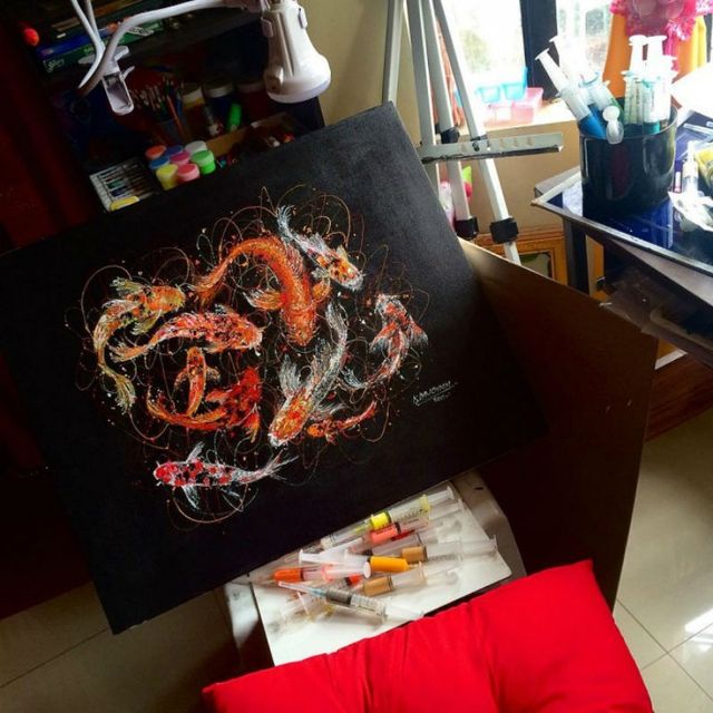 Ця дівчина створює неймовірні картини за допомогою шприців - фото 197330