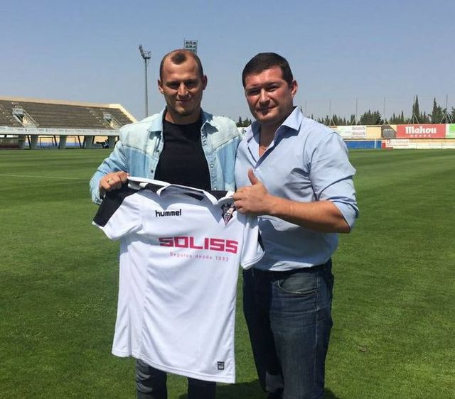 Український голкіпер може опинитись у португальському топ-клубі - фото 194778