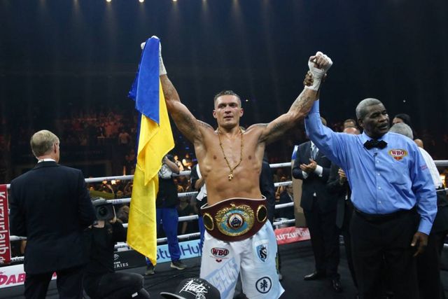 Тренер Хука прокоментував бій з Усиком - фото 195083