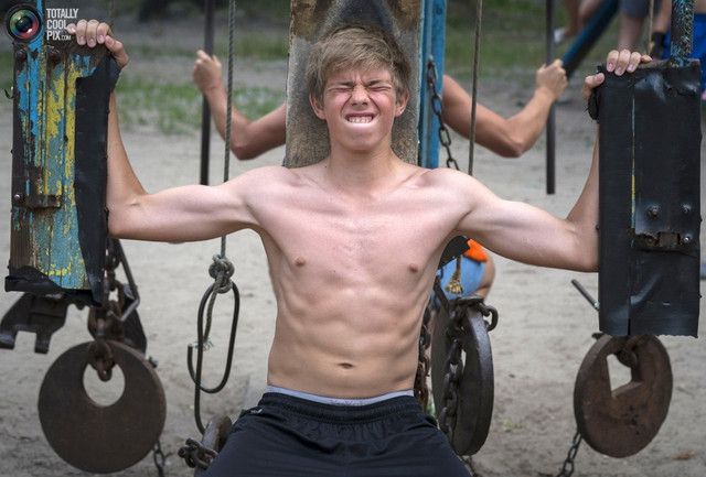 "Качалка" в київському Гідропарку прославилася на весь світ - фото 196007