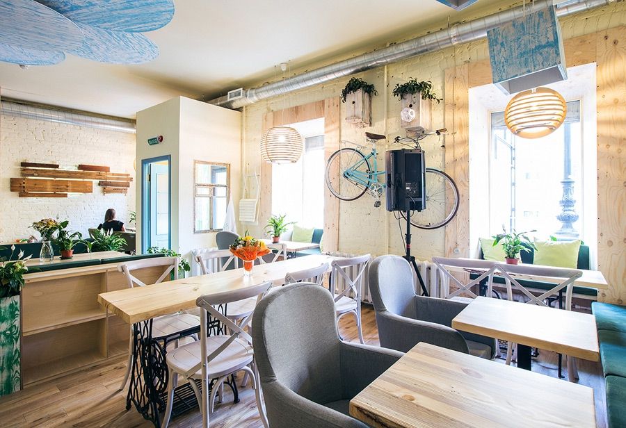 У Швейцарії в кафе будуть працювати секс-роботи