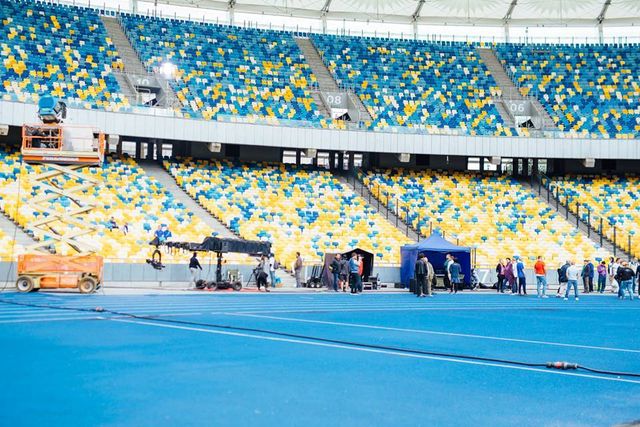 Голлівудський актор приїхав на зйомки реклами до Києва: з'явилися фото - фото 197260