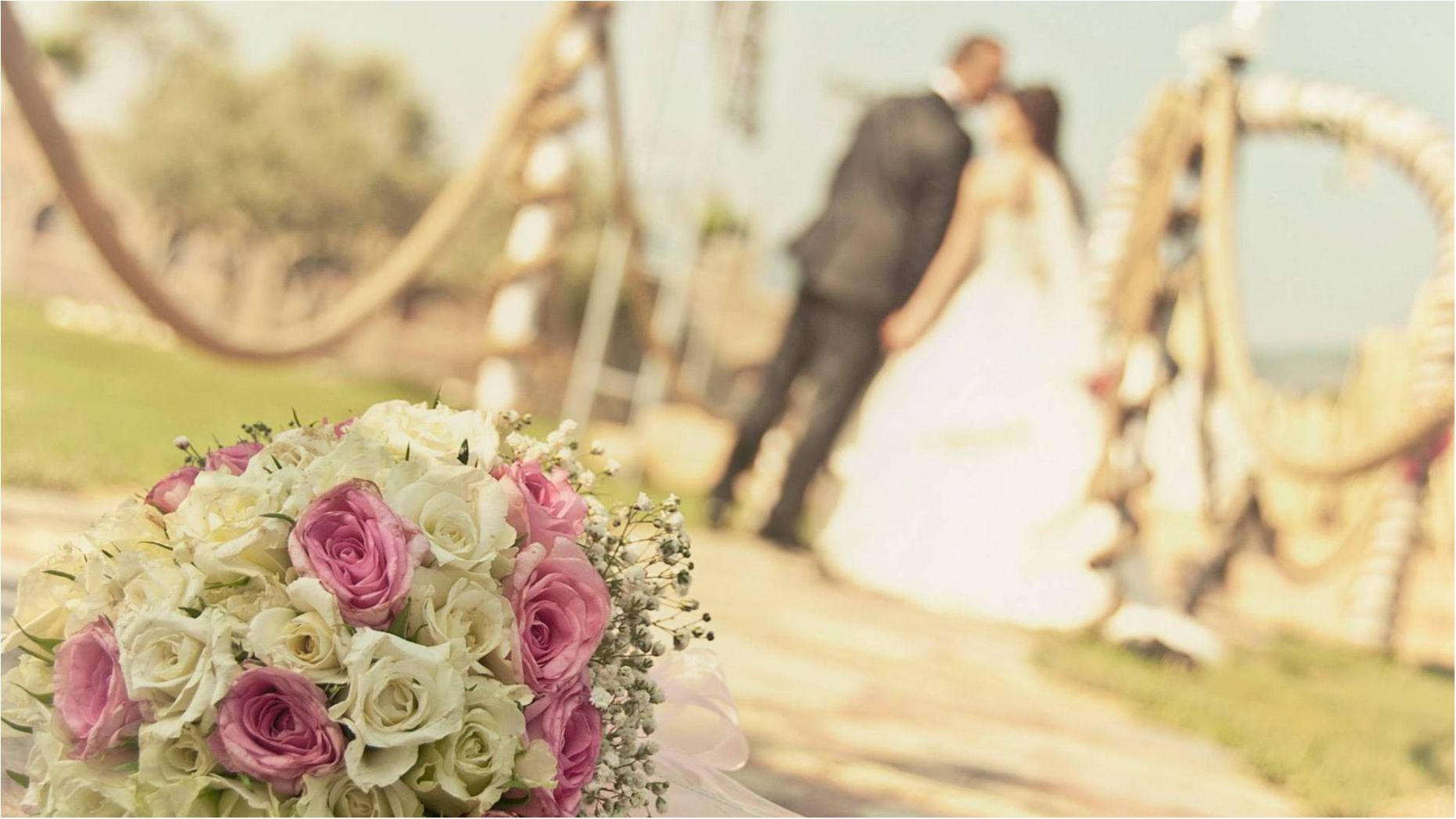 Пост у соцмережі коштував дівчині вінчання