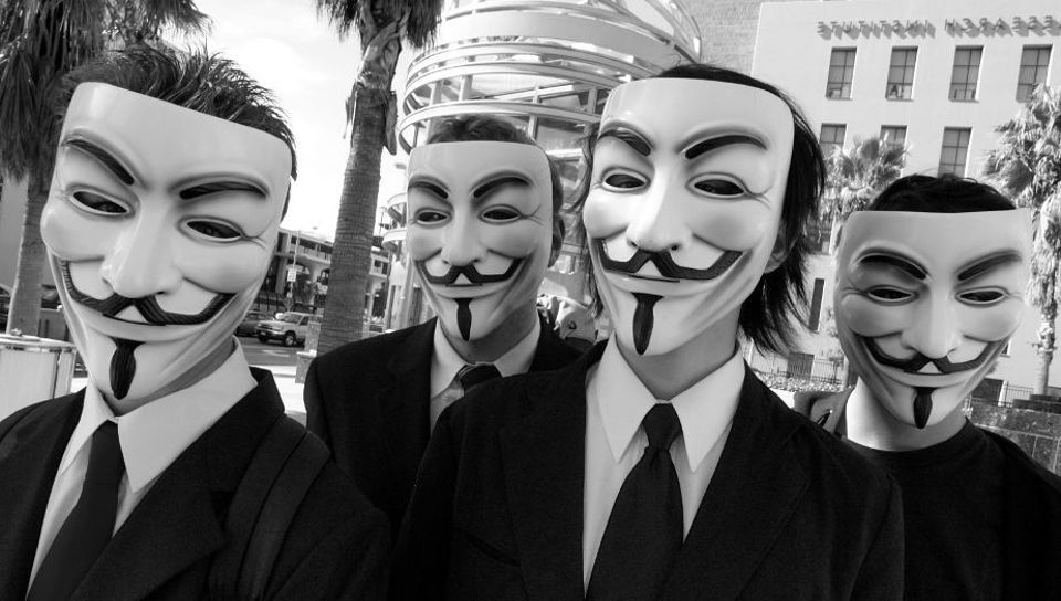 Вчені назвали основну відмінність між чоловіками та жінками в мережі