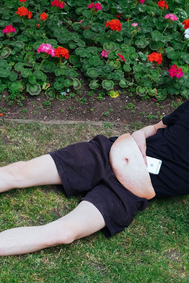 Пивний живіт: гидкі сумки на пояс стали хітом мережі - фото 196857