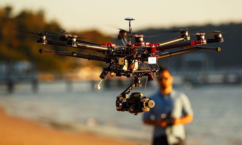 Amazon планує створити дрон, який говорить