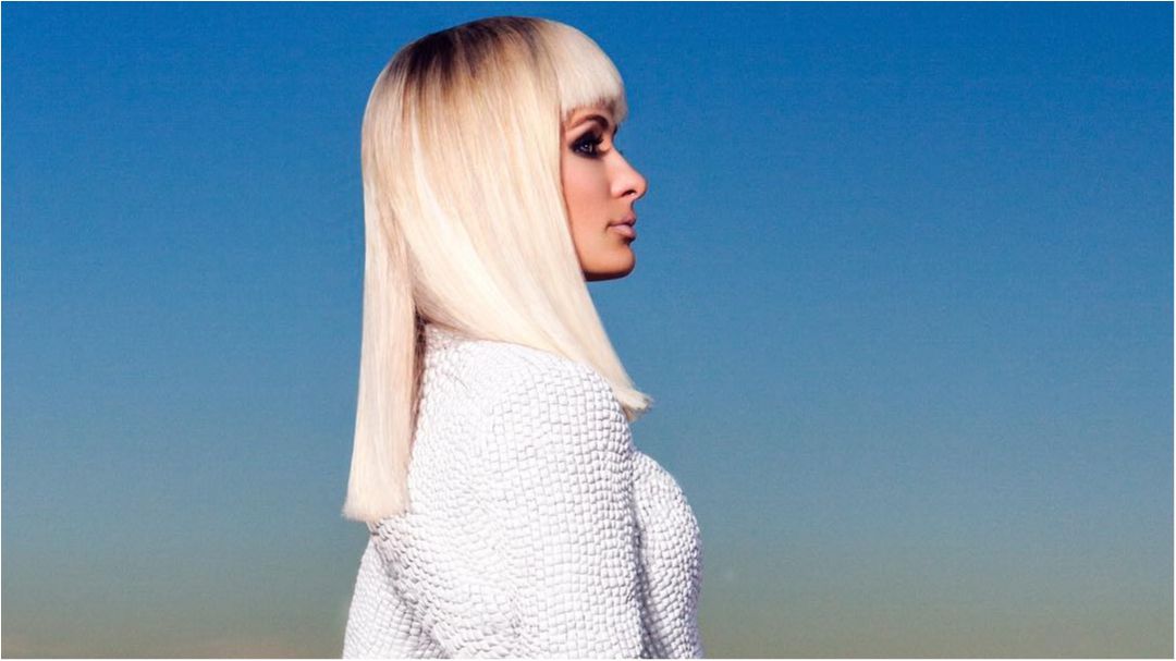 Періс Хілтон поділилася серією спокусливих знімків