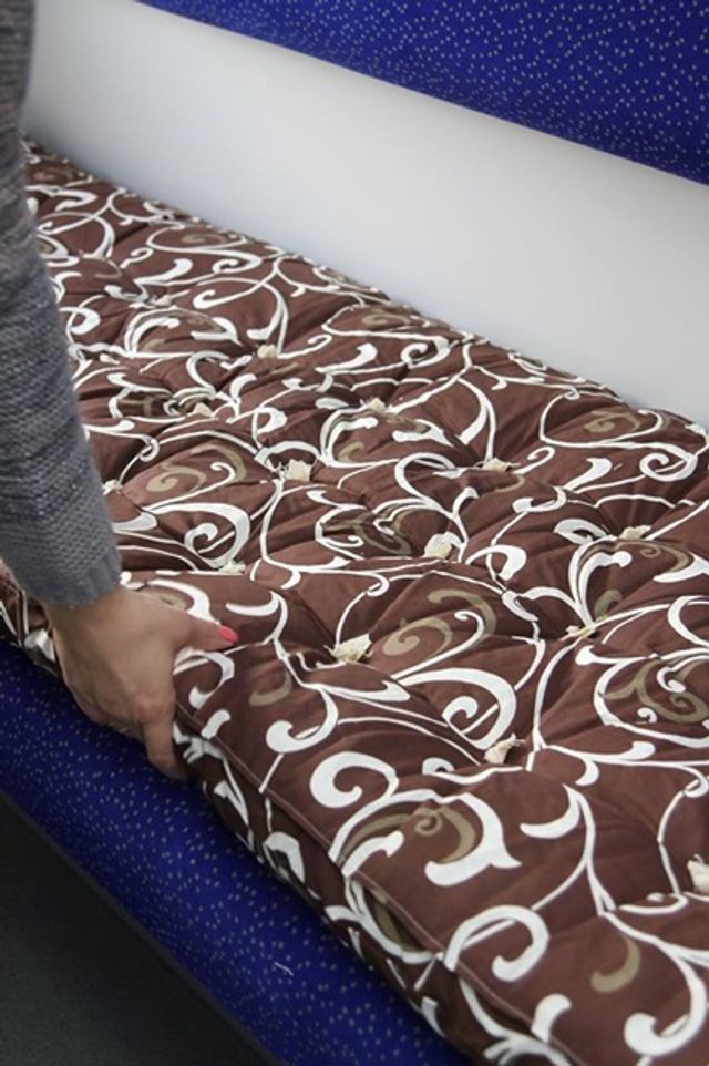 Укрзалізниця показала нові пасажирські вагони - фото 193687