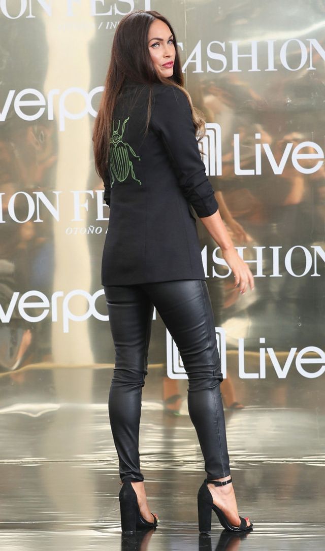 Меган Фокс похизувалася спокусливою фігурою - фото 194560