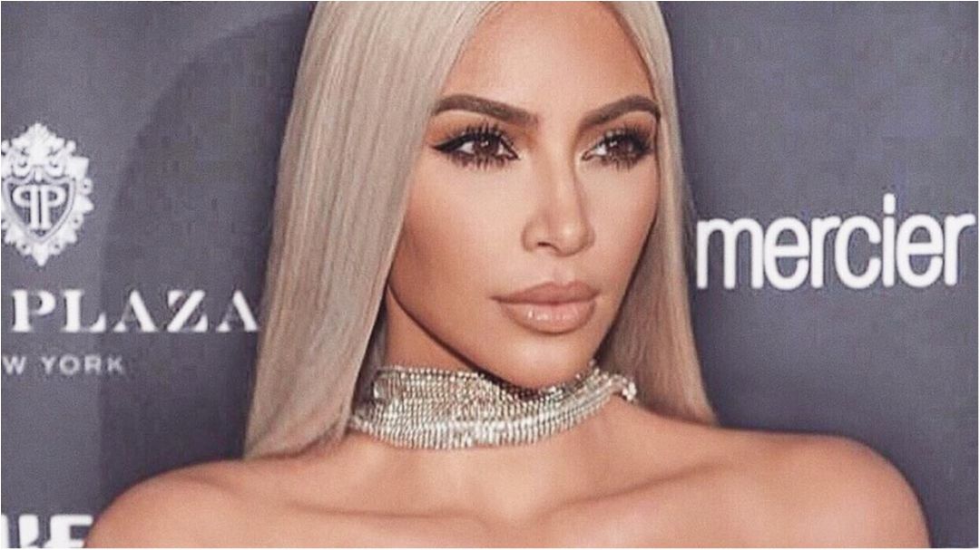 Ідеальна фігура Кім Кардашян - фото 1