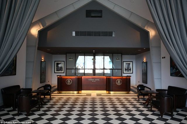 Не потоне! У Британії відкрили готель у стилі "Титаніка" - фото 195825