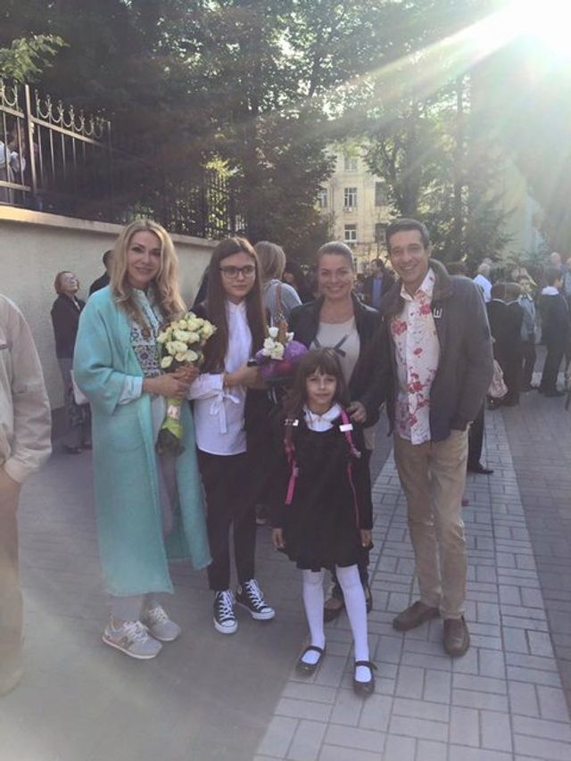 Донька Сумської стала зіркою шкільної лінійки - фото 192939