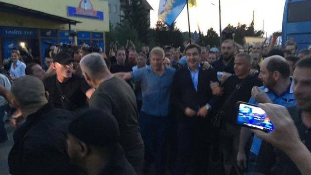 Саакашвілі вдалося перетнути український кордон: фотофакт - фото 195092