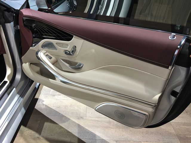 Як виглядає Mercedes S-класу: реальні фото - фото 195592