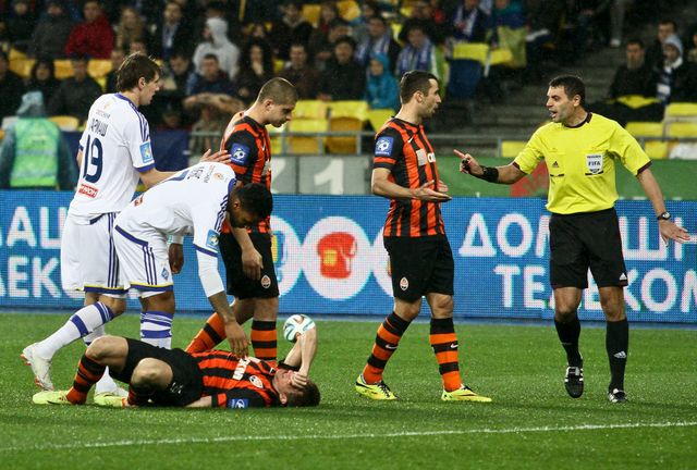 Хто став найкращим футболістом місяця в чемпіонаті України - фото 193657