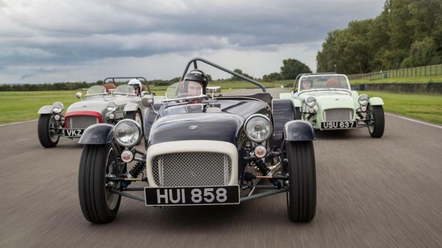 Усі ретроспорткари Caterham розкупили за кілька годин - фото 195952