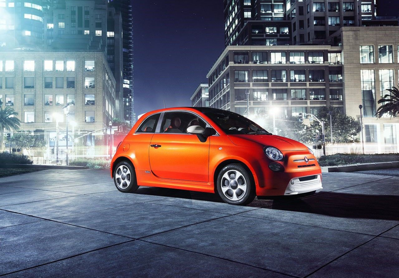 Fiat втрачає 20 тисяч доларів на кожному проданому електрокарі 500